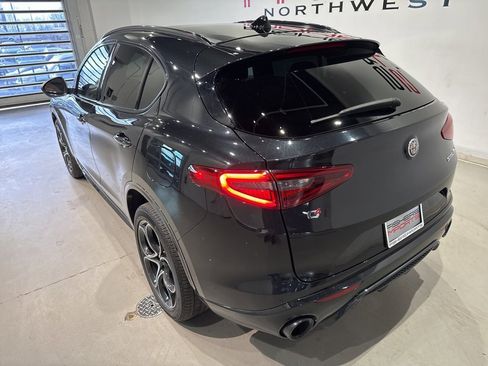 Used 2023 Alfa Romeo Stelvio Veloce image 10