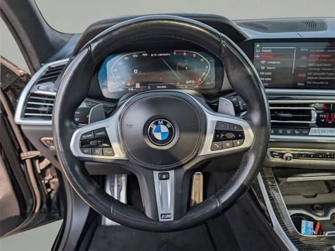Used 2021 BMW X7 M50i w/ Executive Package image 23