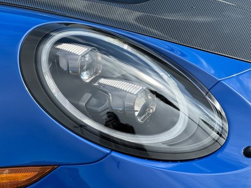 Certified 2019 Porsche 911 GT2 RS RWD image 35