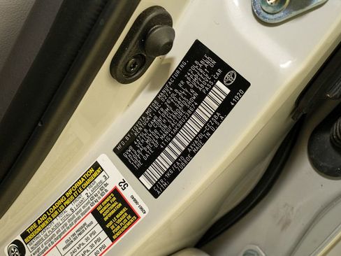 Certified 2024 Toyota Camry SE FWD image 19