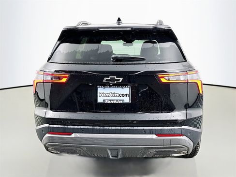 New 2026 Chevrolet Equinox ACTIV w/ Convenience Package III image 6