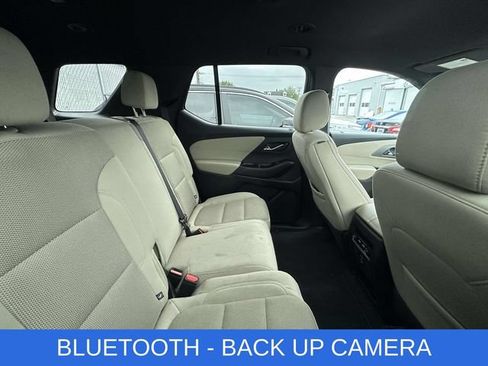 Used 2023 Chevrolet Traverse LS FWD image 3