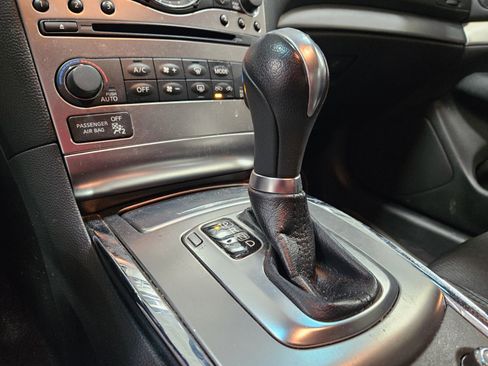 Used 2013 INFINITI G37 x w/ Premium Pkg image 23