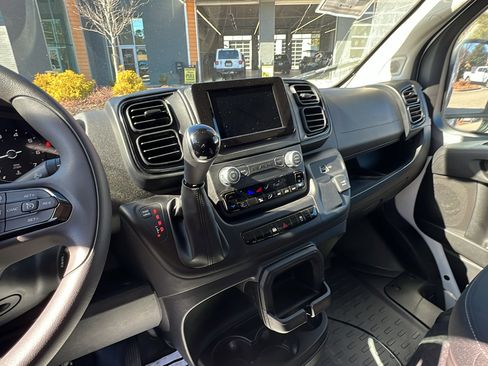 Used 2025 RAM ProMaster 2500 image 24