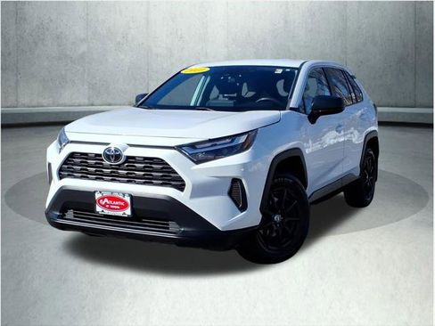 Certified 2023 Toyota RAV4 LE image 3