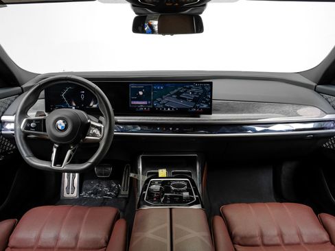 Used 2023 BMW 740i w/ Parking Assistance Package RWD image 16