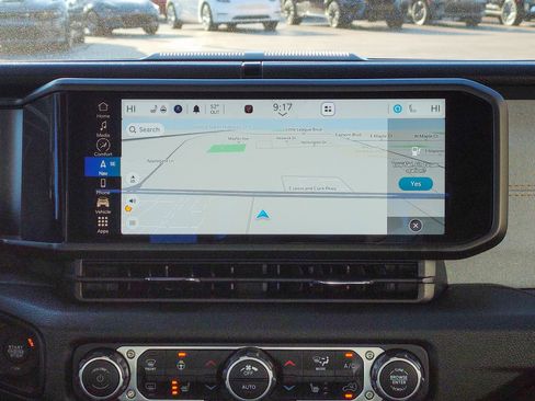 Used 2024 Jeep Gladiator Sport image 12