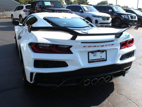 Used 2025 Chevrolet Corvette Z06 w/ Z07 Performance Package image 32