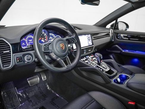 Certified 2021 Porsche Cayenne S image 4
