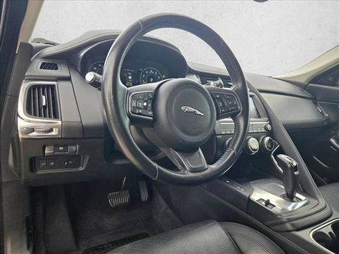 Used 2018 Jaguar E-PACE SE AWD/4WD image 9