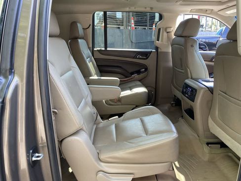 Used 2016 Chevrolet Suburban LTZ AWD/4WD image 18