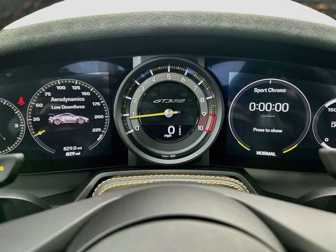 Certified 2024 Porsche 911 GT3 RS RWD image 31
