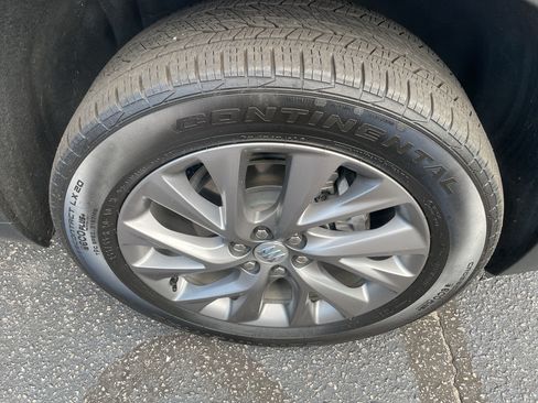 Certified 2026 Buick Enclave Preferred FWD image 7