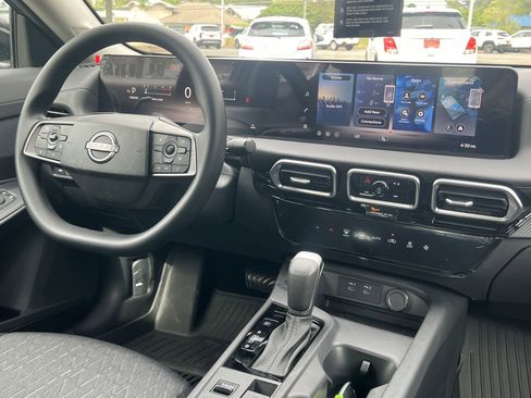 New 2026 Nissan Sentra SV FWD image 3