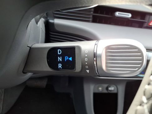 Certified 2024 Hyundai Ioniq 5 SE image 17