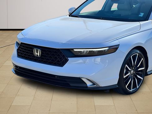 Used 2025 Honda Accord Touring image 35