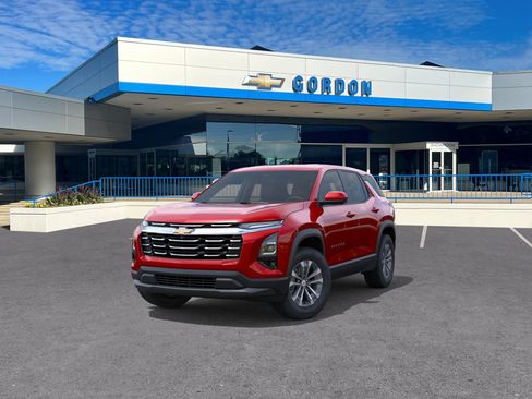 New 2026 Chevrolet Equinox LT w/ Safety and Technology Package FWD image 8