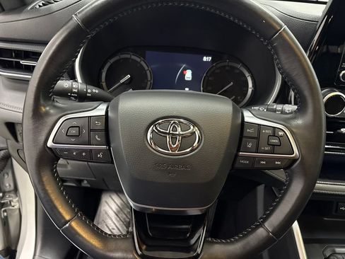 Used 2021 Toyota Highlander XSE AWD/4WD image 21