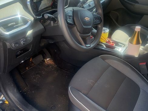 Used 2023 Chevrolet TrailBlazer LT FWD image 13