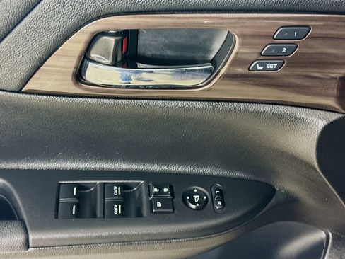 Used 2017 Honda Accord EX-L image 21