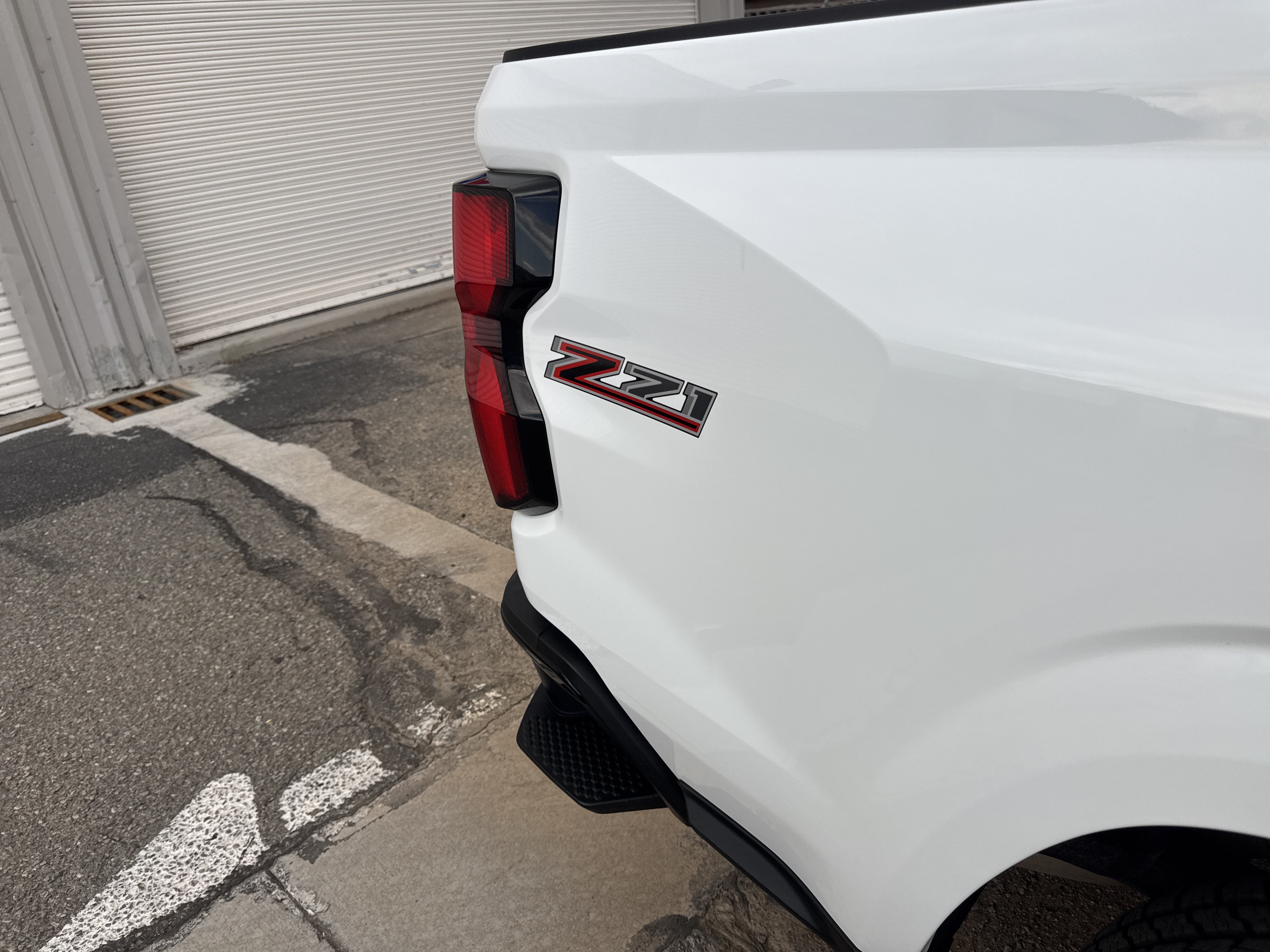 Used 2023 Chevrolet Colorado Z71 w/ Z71 Convenience Package 2 AWD/4WD image 10