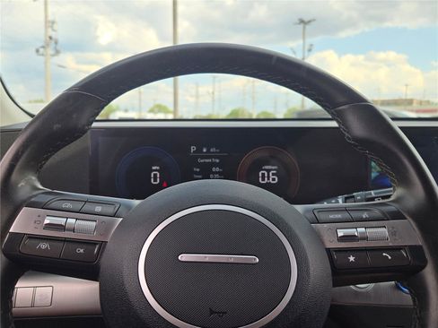 Used 2025 Hyundai Kona SEL AWD/4WD image 35