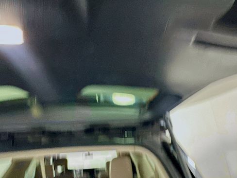 Used 2024 Ford Expedition Max XLT image 30