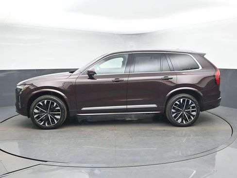 New 2026 Volvo XC90 T8 Ultra w/ Lounge Package image 5