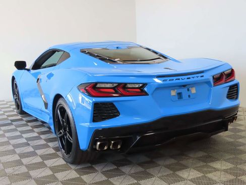 Used 2022 Chevrolet Corvette Stingray Premium Cpe w/ 3LT RWD image 3