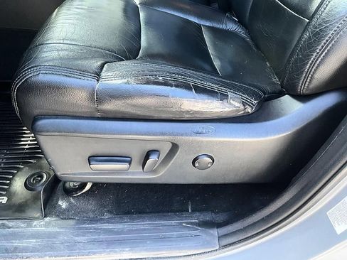 Used 2018 Toyota Tundra SR5 w/ SR5 Upgrade Package AWD/4WD image 15