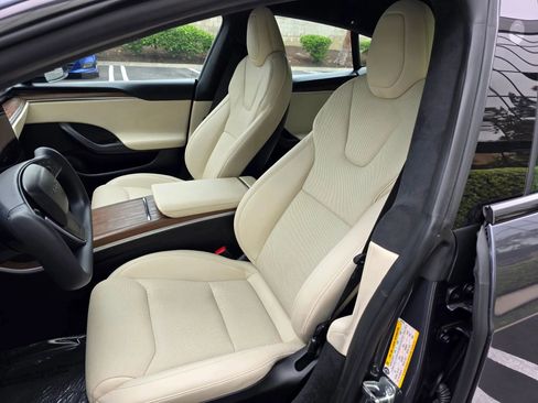 Used 2023 Tesla Model S AWD/4WD image 20