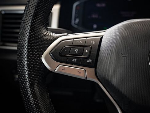 Used 2021 Volkswagen Atlas SEL Premium image 26