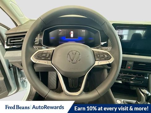 New 2026 Volkswagen Jetta SE image 7