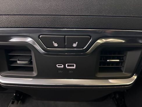 New 2026 GMC Sierra 1500 SLT image 20