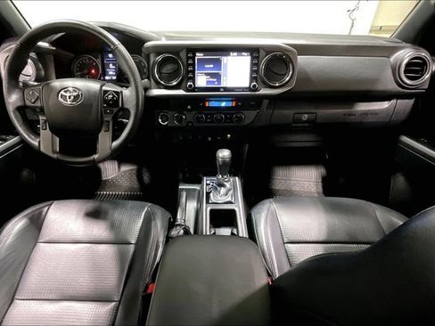 Certified 2022 Toyota Tacoma 4x4 Double Cab image 15