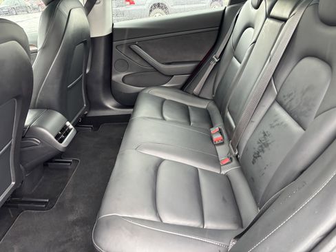 Used 2022 Tesla Model 3 Long Range AWD/4WD image 21