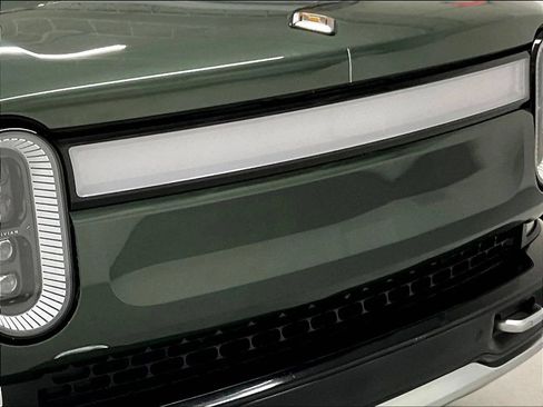 Used 2024 Rivian R1S Adventure Dual AWD/4WD image 39