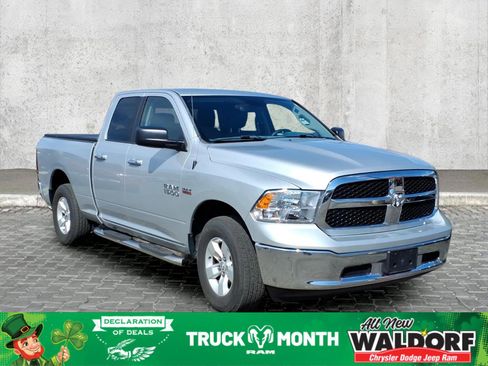 Used 2017 RAM 1500 Classic SLT image 1