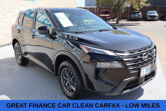 Used 2026 Nissan Rogue SV FWD image 3