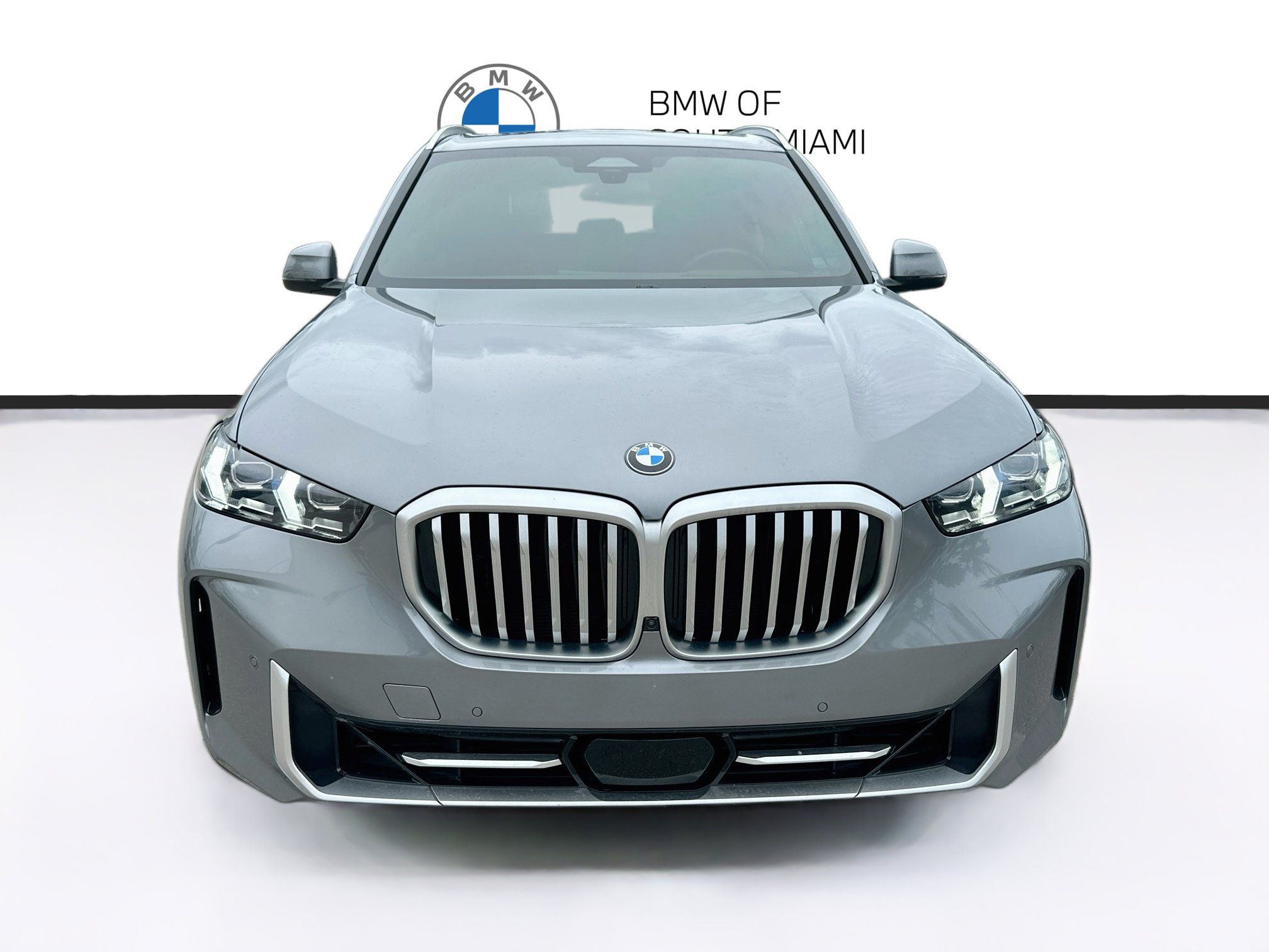 Certified 2025 BMW X5 xDrive40i w/ Premium Package AWD/4WD image 2