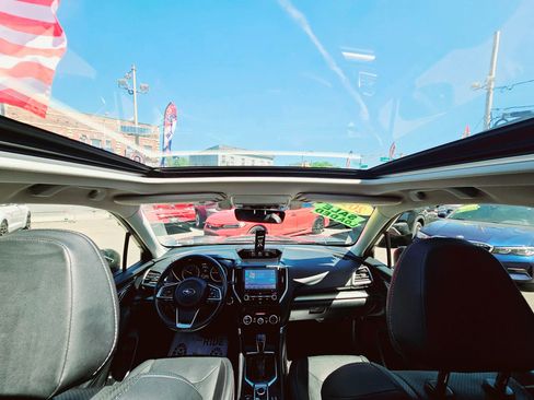 Used 2019 Subaru Forester Limited image 12