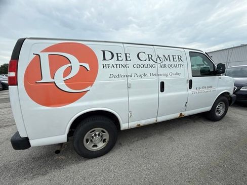 Used 2016 Chevrolet Express 2500 RWD image 7