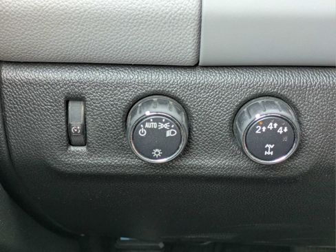 Used 2017 Chevrolet Colorado W/T w/ WT Convenience Package AWD/4WD image 22