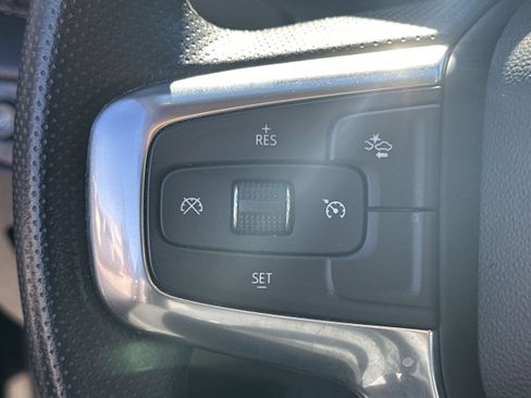 Used 2025 Chevrolet Blazer LT image 24