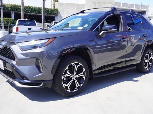 Certified 2024 Toyota RAV4 XSE w/ Weather Package AWD/4WD image 4