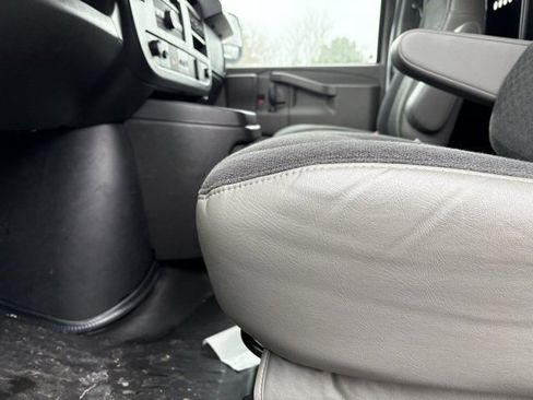 Used 2024 Chevrolet Express 2500 w/ Driver Convenience Package image 25