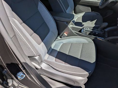 Used 2025 Chevrolet TrailBlazer LS w/ LS Convenience Package AWD/4WD image 25