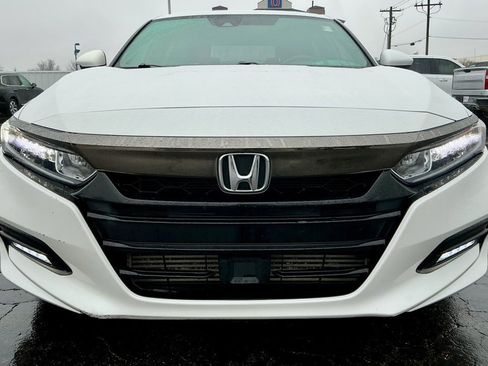 Used 2018 Honda Accord Sport image 9
