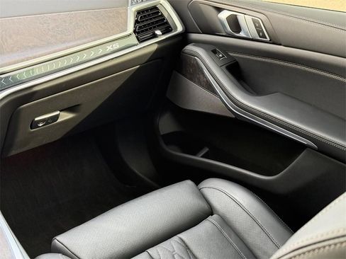 Used 2025 BMW X5 xDrive50e w/ Executive Package image 15