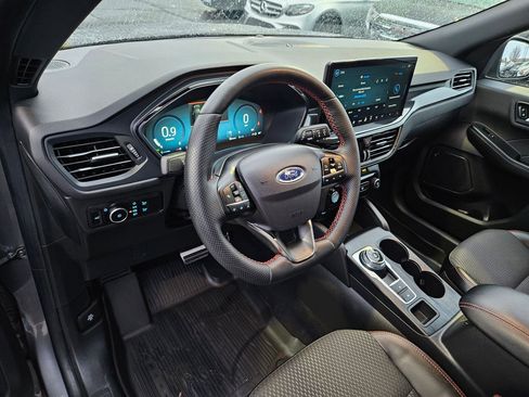 Used 2023 Ford Escape ST-Line Select w/ Tech Pack #2 image 15